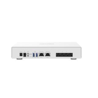 Qnap-QHora-301W router 2x10GbE SD-WAN Wi-FI